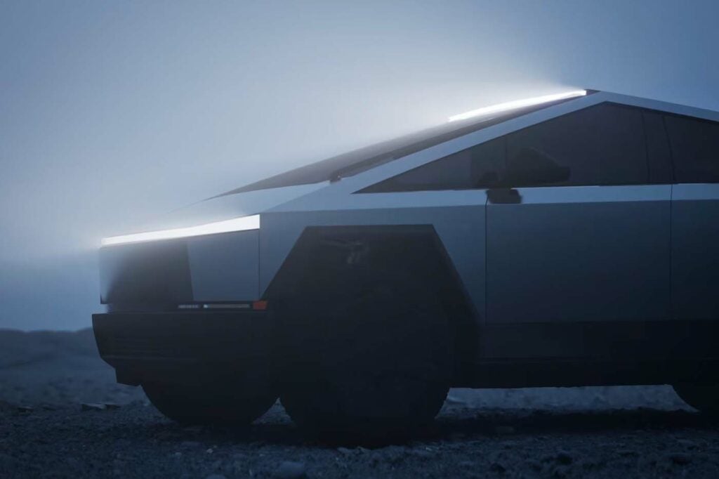 Pourquoi Le Tesla Cybertruck Pourrait Ne Jamais Arriver En France