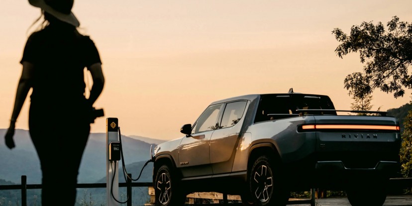 Rivian is opening up its charging network to other EVs – evearly news ...