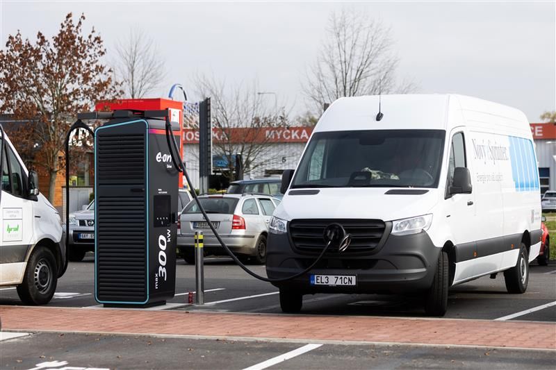 mercedes benz esprinter eon ladestation tschechien