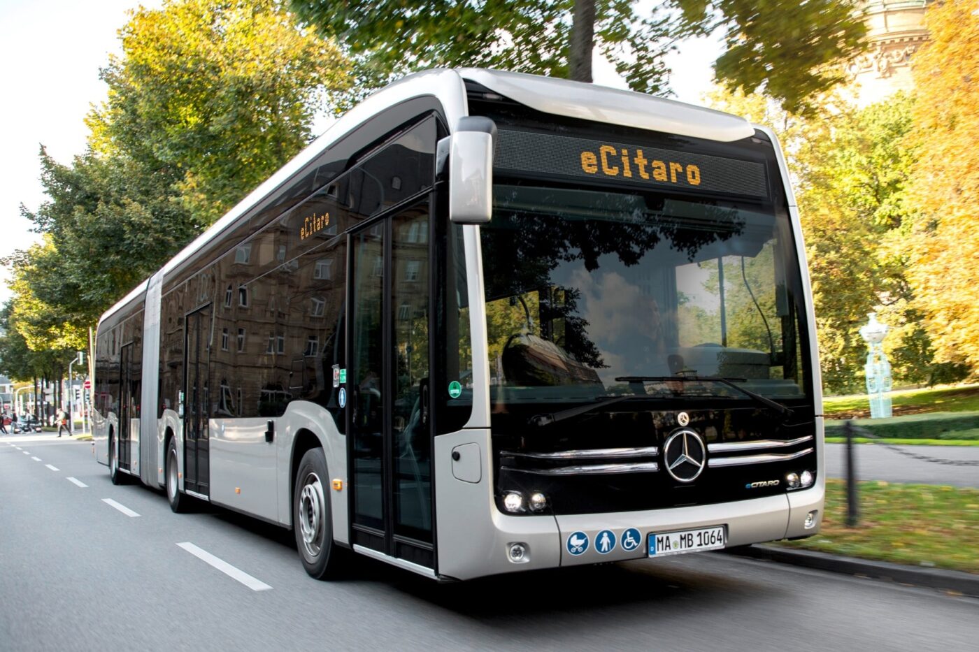 daimler buses mercedes benz ecitaro g elektrobus electric bus 2024 001 min