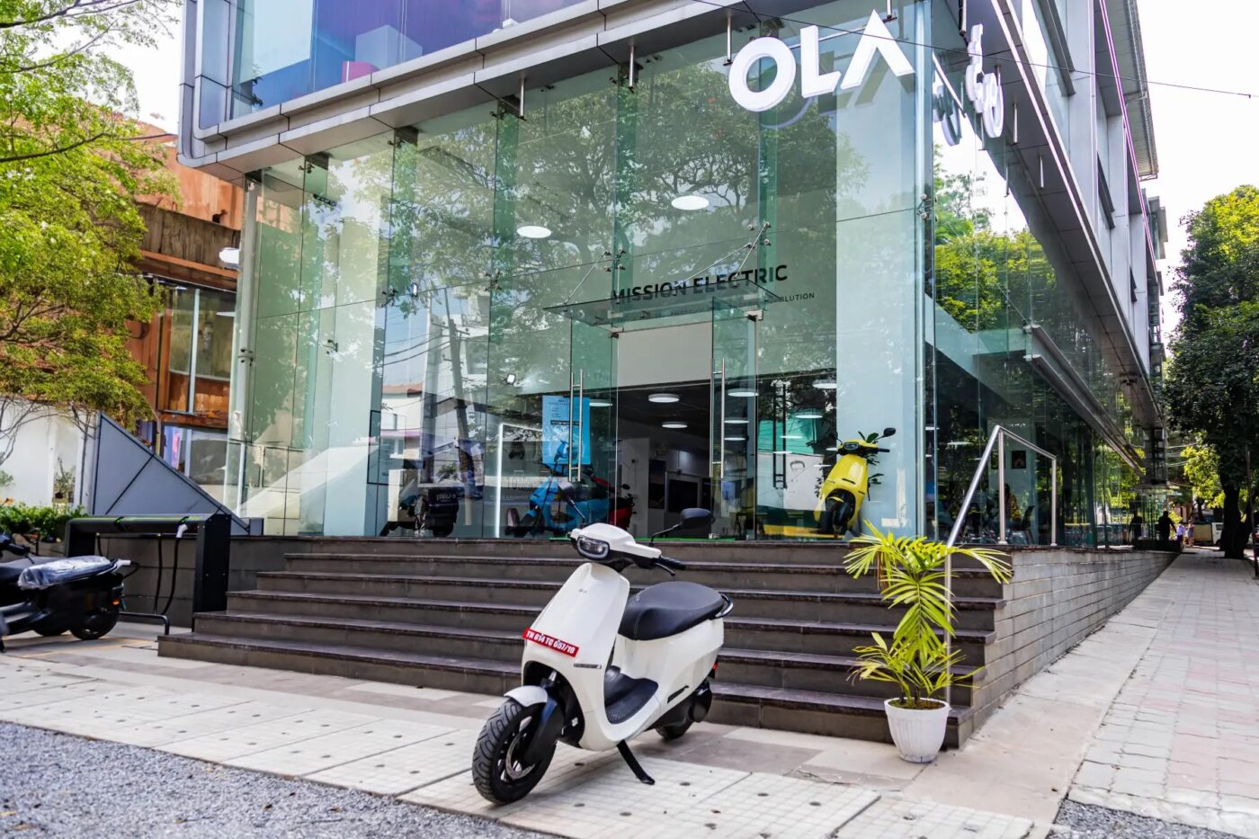 ola electric storefront with ola s1